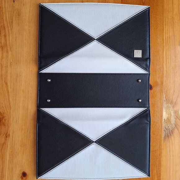 Miche Kenzie Classic Black and White Shell - Picture 1 of 3
